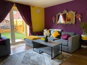 1 minute walk to LFC Stadium in Liverpool 3 Bedroom House